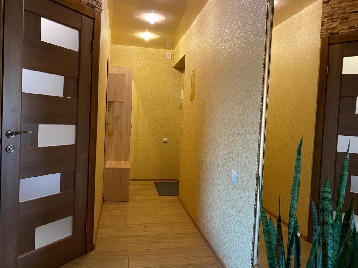 New Apartments With Panoramic Views On Avenue Nauky Kharkiv Exterior photo