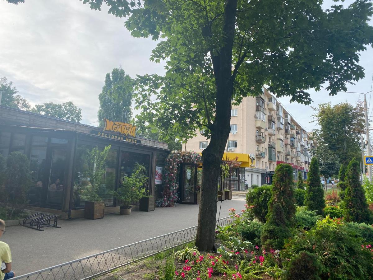 New Apartments With Panoramic Views On Avenue Nauky Kharkiv Exterior photo