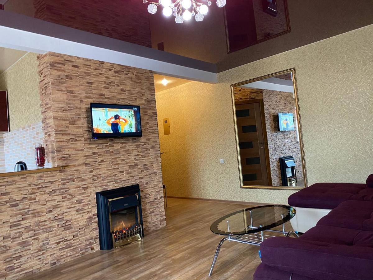 New Apartments With Panoramic Views On Avenue Nauky Kharkiv Exterior photo